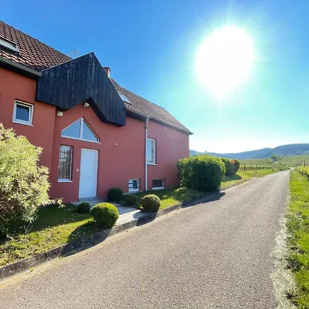 Vineyard House 4*